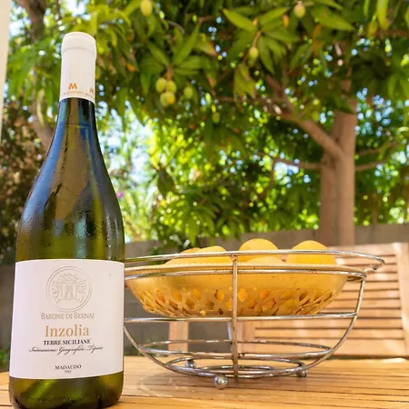 Amaris Mango Seafront Holiday home